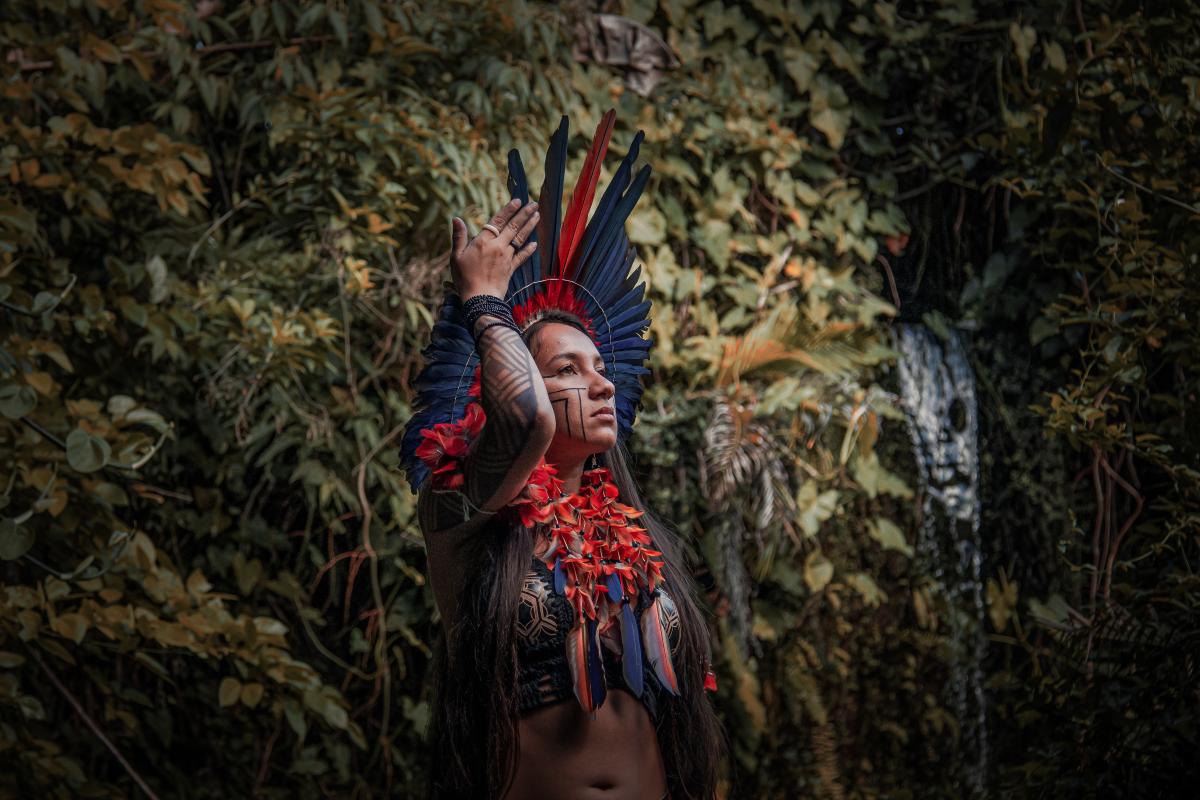 Samela Sateré Mawé / Nathalie Brasil
